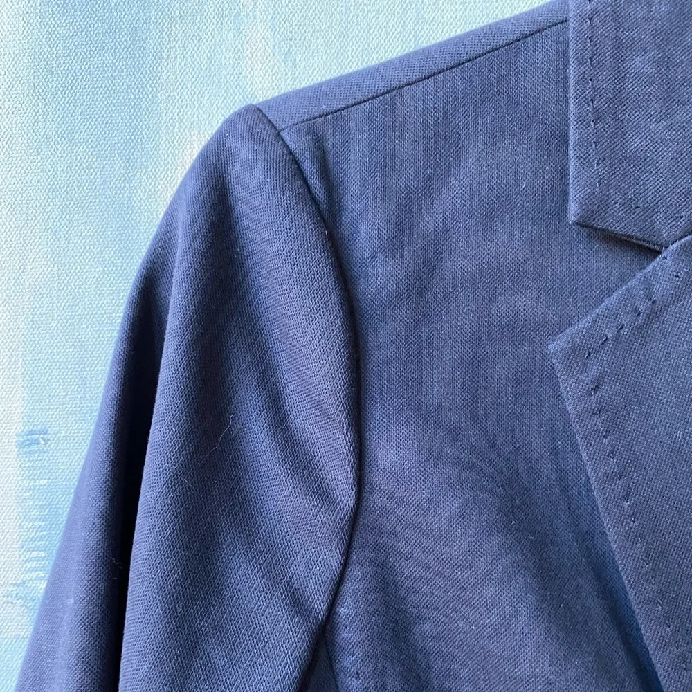 Vintage LANDS END Navy Tailored Blazer with Notched Lapel & Chic Metal Buttons - Picture 2 of 7